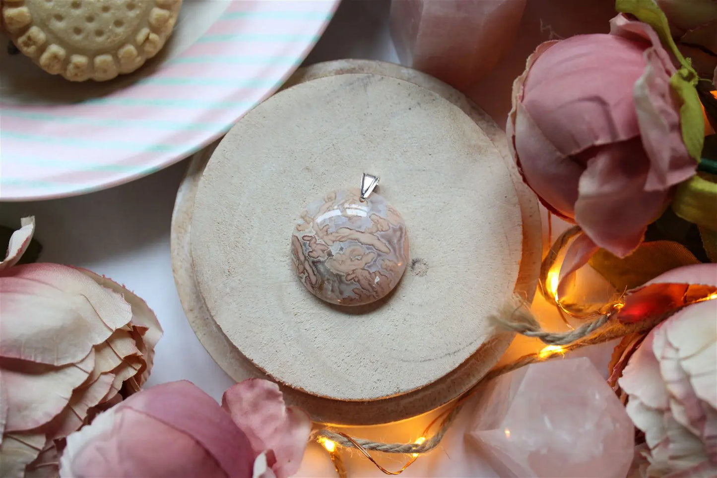 Collier de douceur en agate candy cotton - Aurore Lune