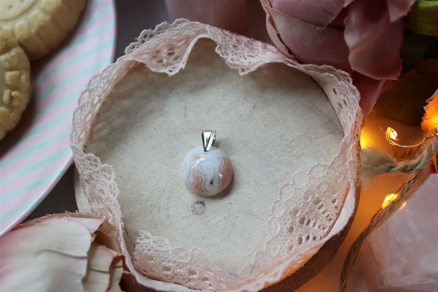 Collier de douceur en agate candy cotton - Aurore Lune