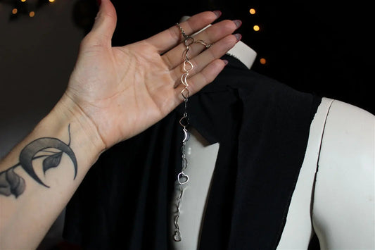 Collier décoré de swarovski original Art Nouveau - Aurore Lune