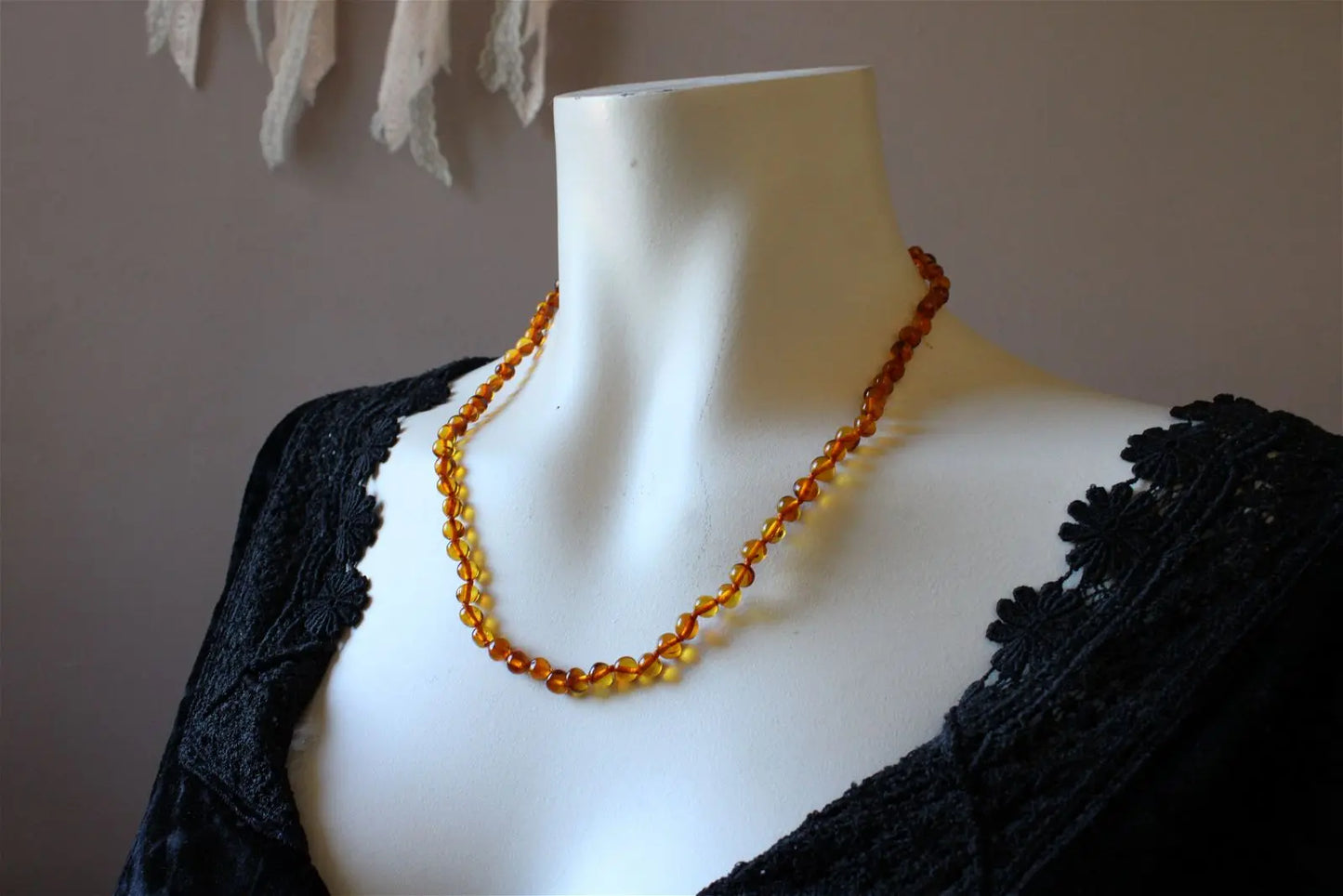 Collier en ambre cognac 50 cm - Lituanie - Aurore Lune