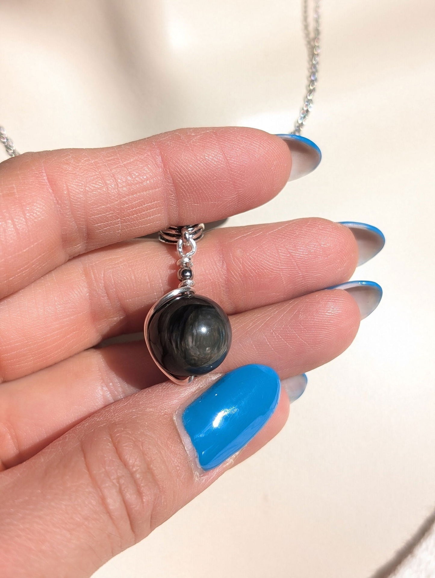 Collier en obsidienne mentogochol - Aurore Lune