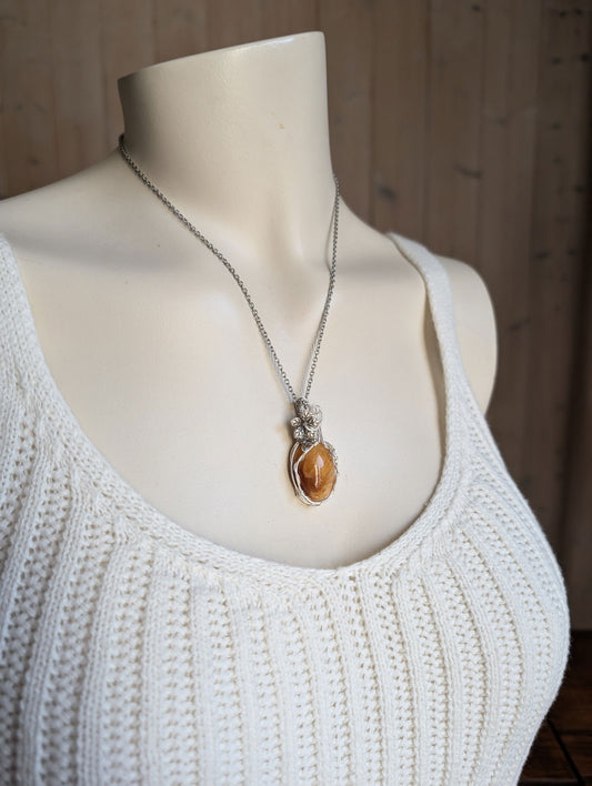 Collier en simbircite plaqué argent - Aurore Lune