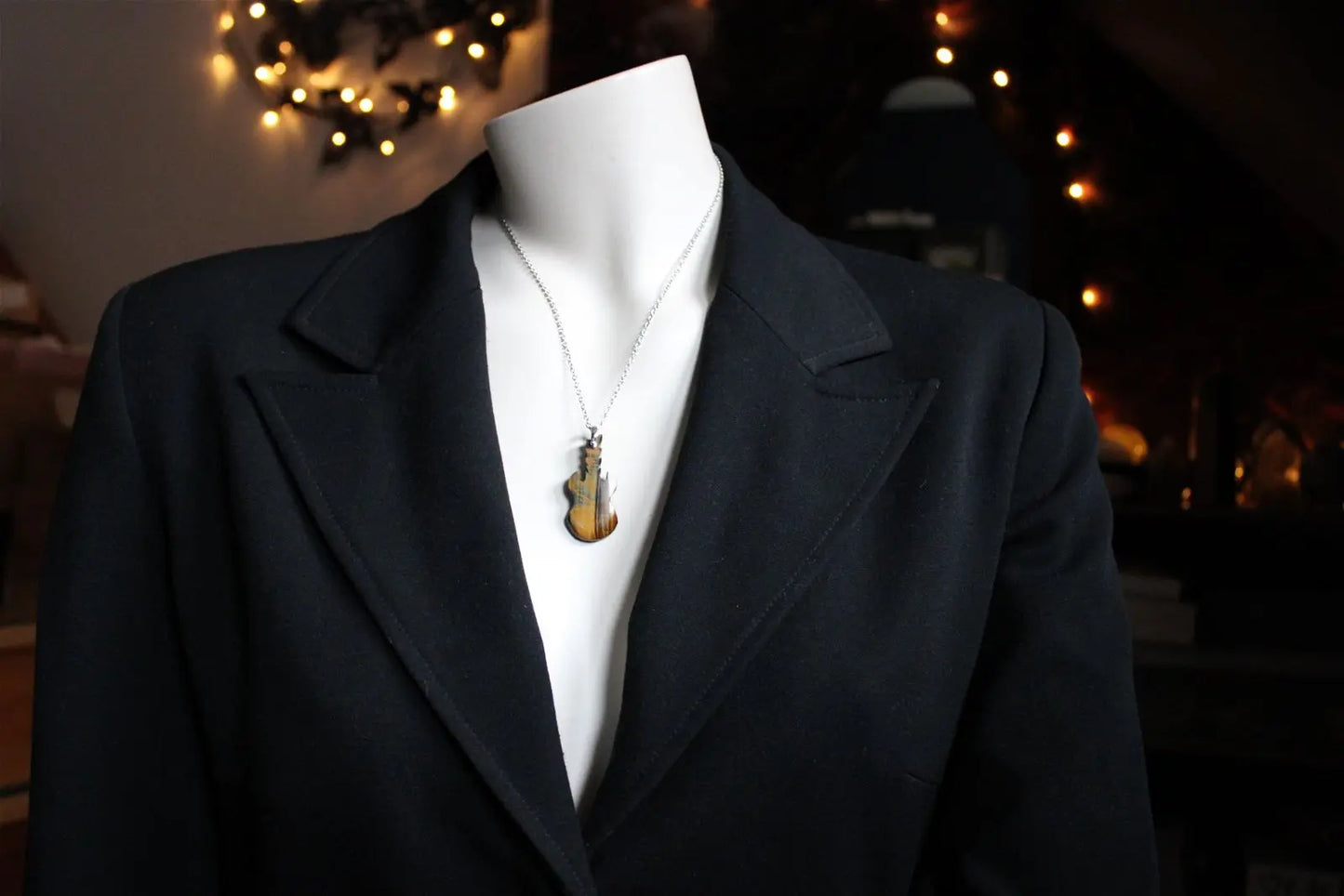 Collier guitare en œil de tigre - Aurore Lune