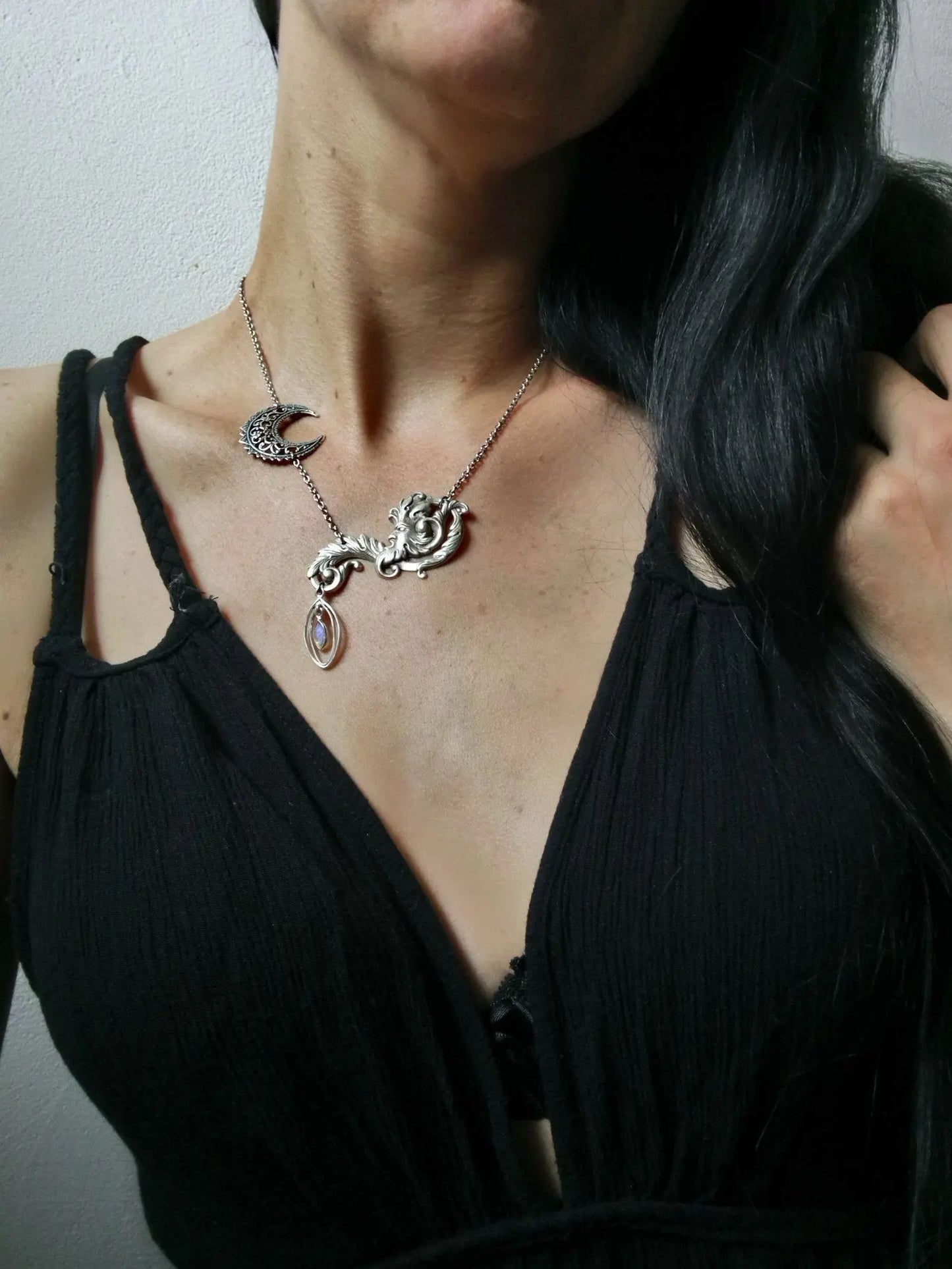 Collier labradorite blanche Lune et Dieu Pan - Aurore Lune