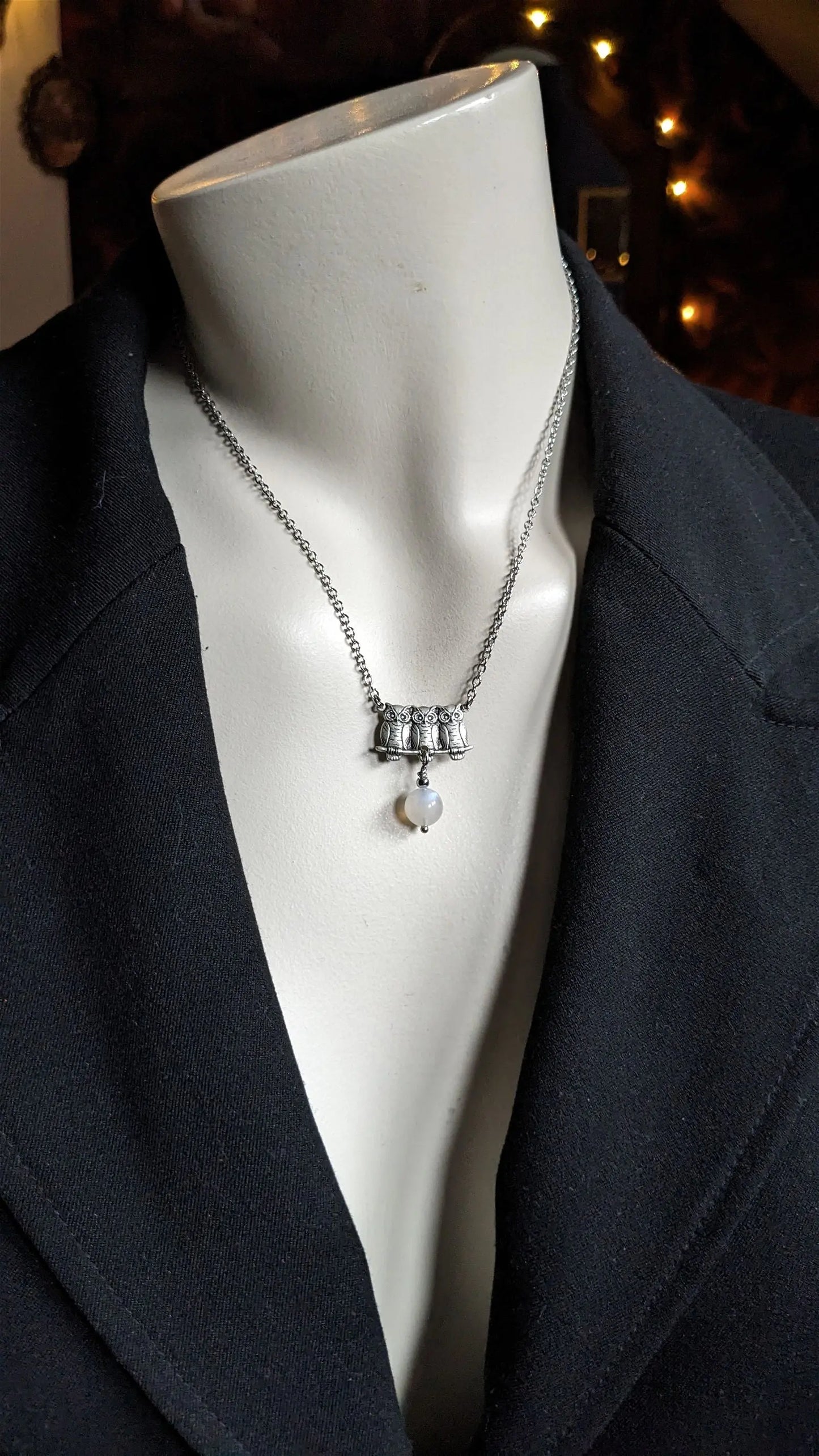 Collier labradorite blanche et chouettes - Aurore Lune