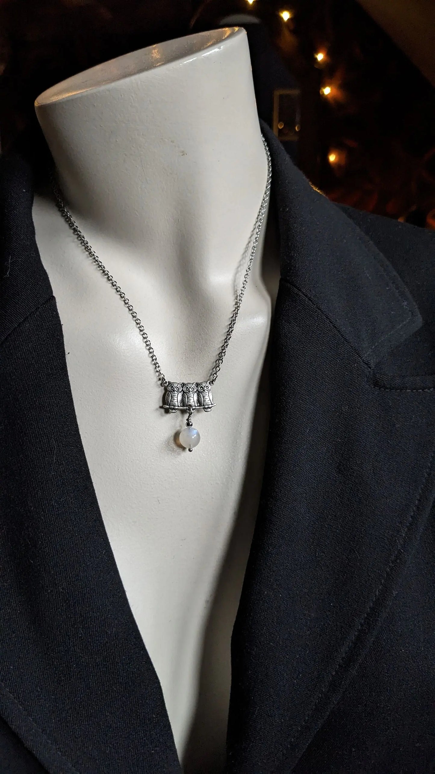 Collier labradorite blanche et chouettes - Aurore Lune