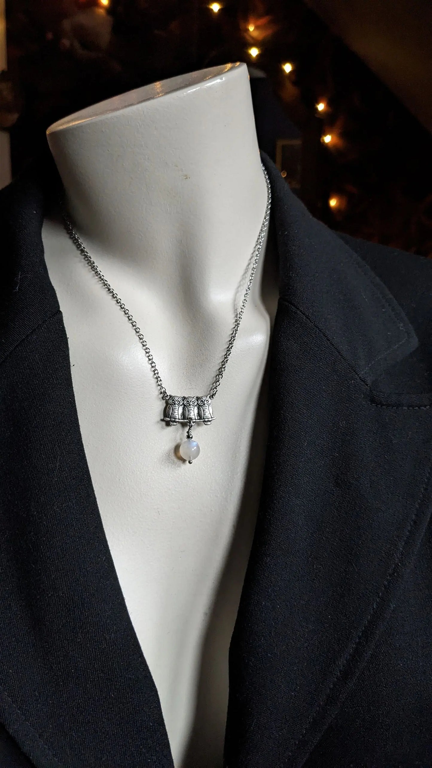 Collier labradorite blanche et chouettes - Aurore Lune