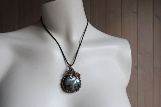 Collier labradorite jolis reflets gris - Aurore Lune