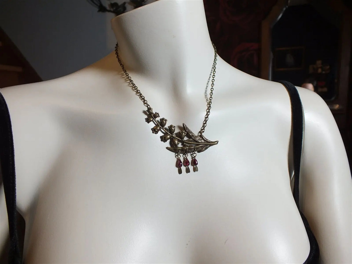 Collier muguet et grenats - Aurore Lune