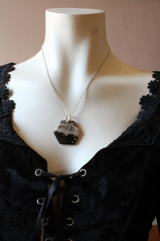 Collier opale noire de Madagascar - Aurore Lune