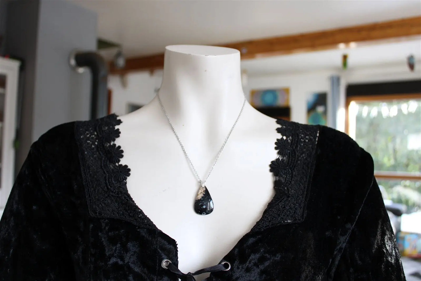 Collier racine de palmier fossilisée - Aurore Lune