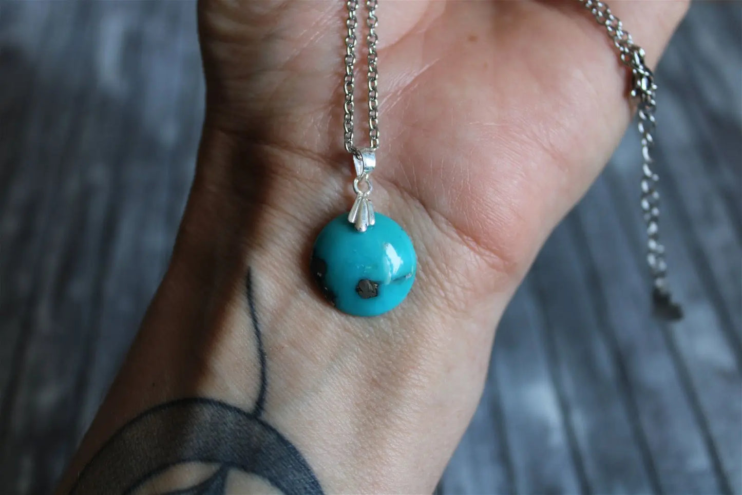 Collier turquoise avec chaîne inox - Aurore Lune