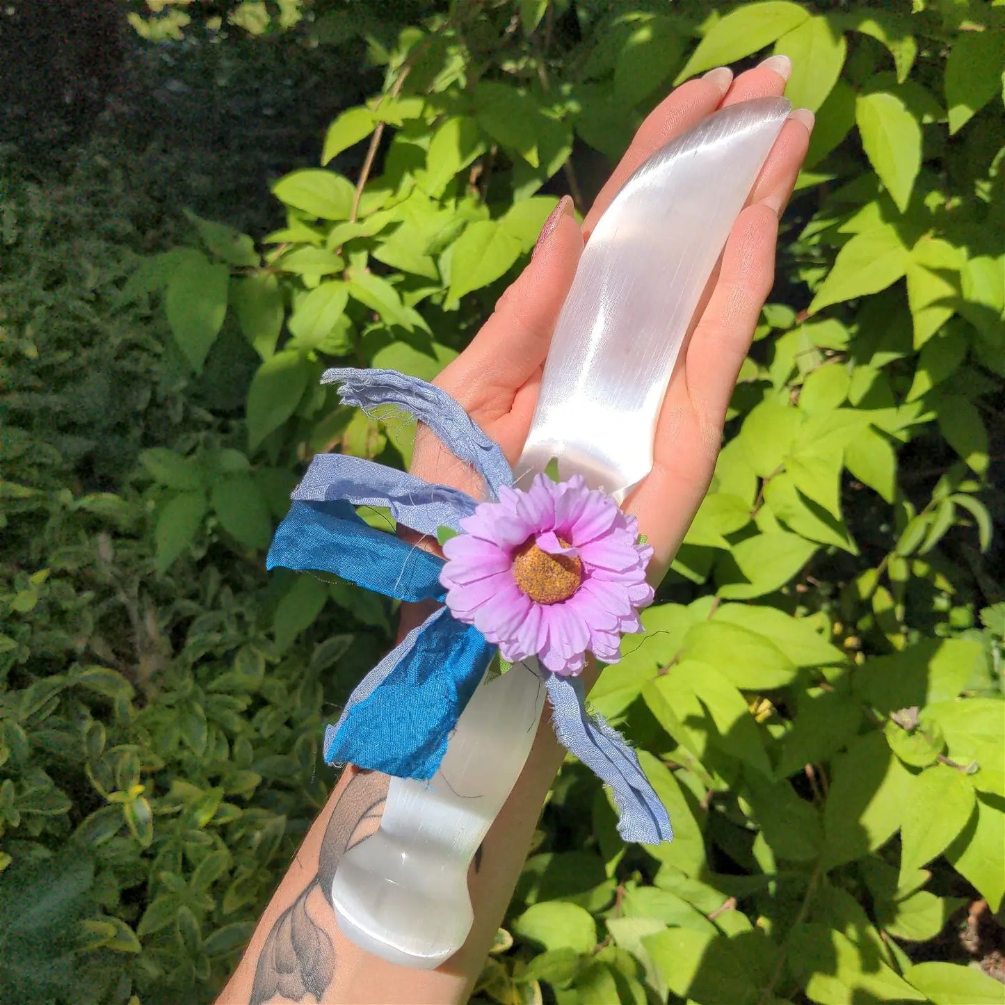Couteau rituel en sélénite - 25 cm environ - Aurore Lune