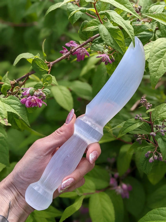 Couteau rituel en sélénite - 25cm environ - Aurore Lune