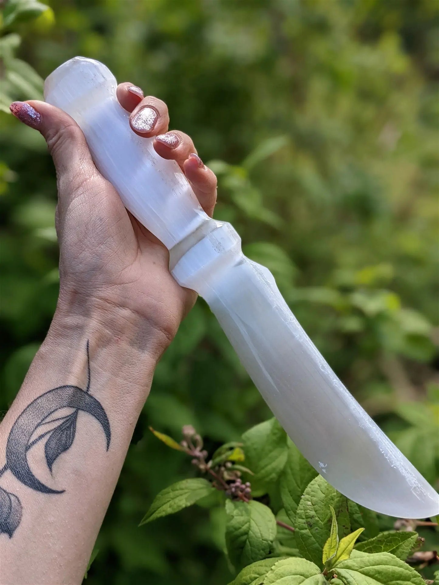 Couteau rituel en sélénite - 30 cm environ - Aurore Lune