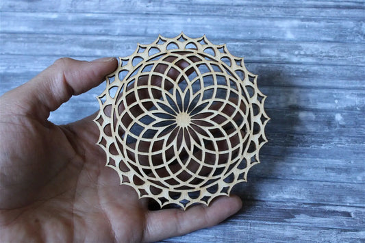 Décoration En Bois de bouleau géométrie sacrée - Aurore Lune