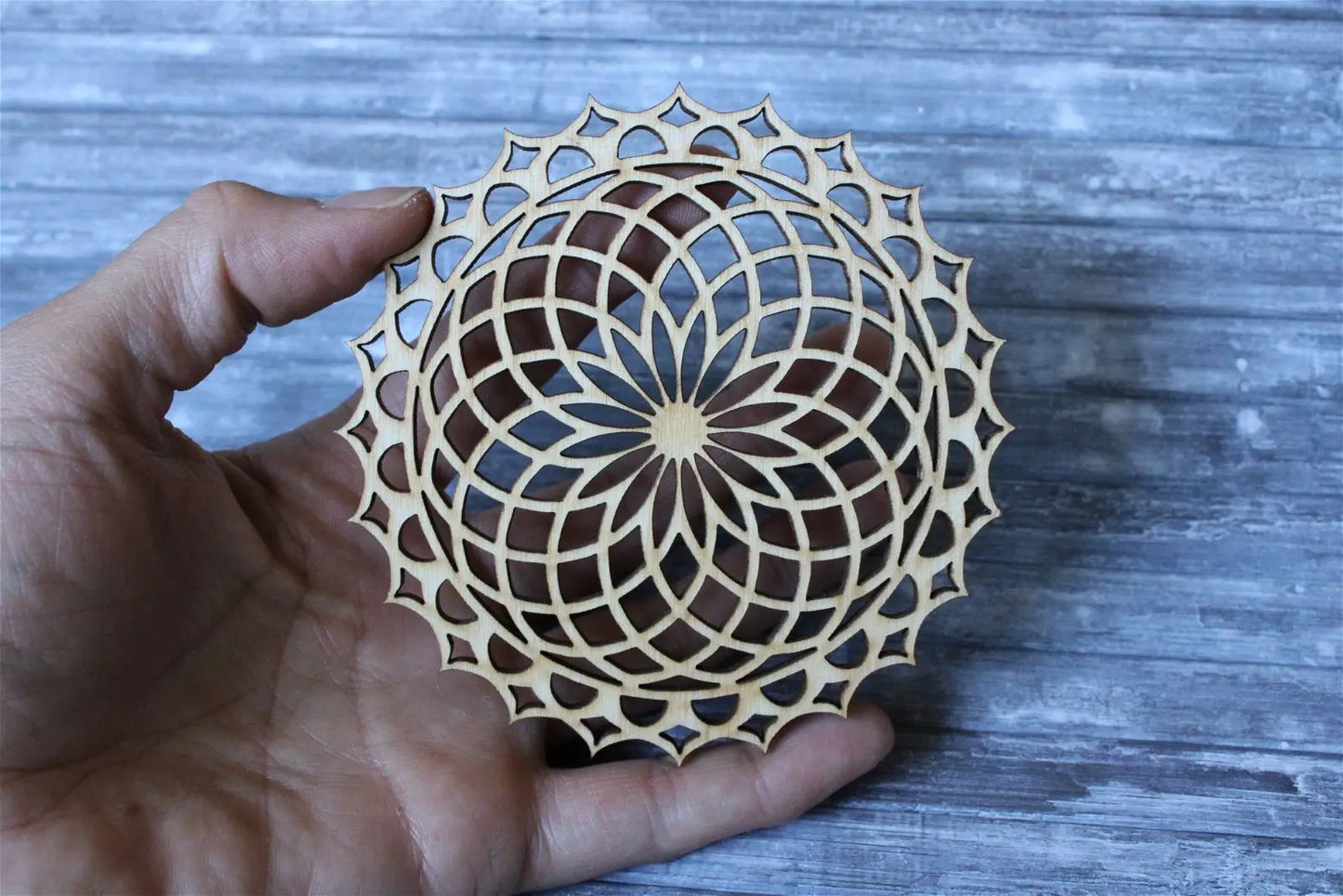 Décoration En Bois de bouleau géométrie sacrée - Aurore Lune