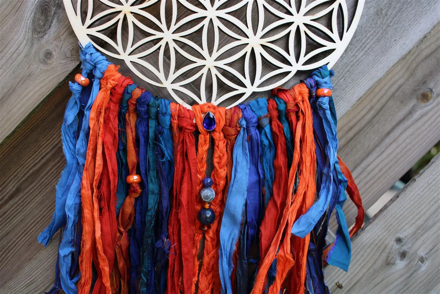 Décoration FLEUR DE VIE ET SOIE **boho chic gypsy** sodalite ambre - Aurore Lune
