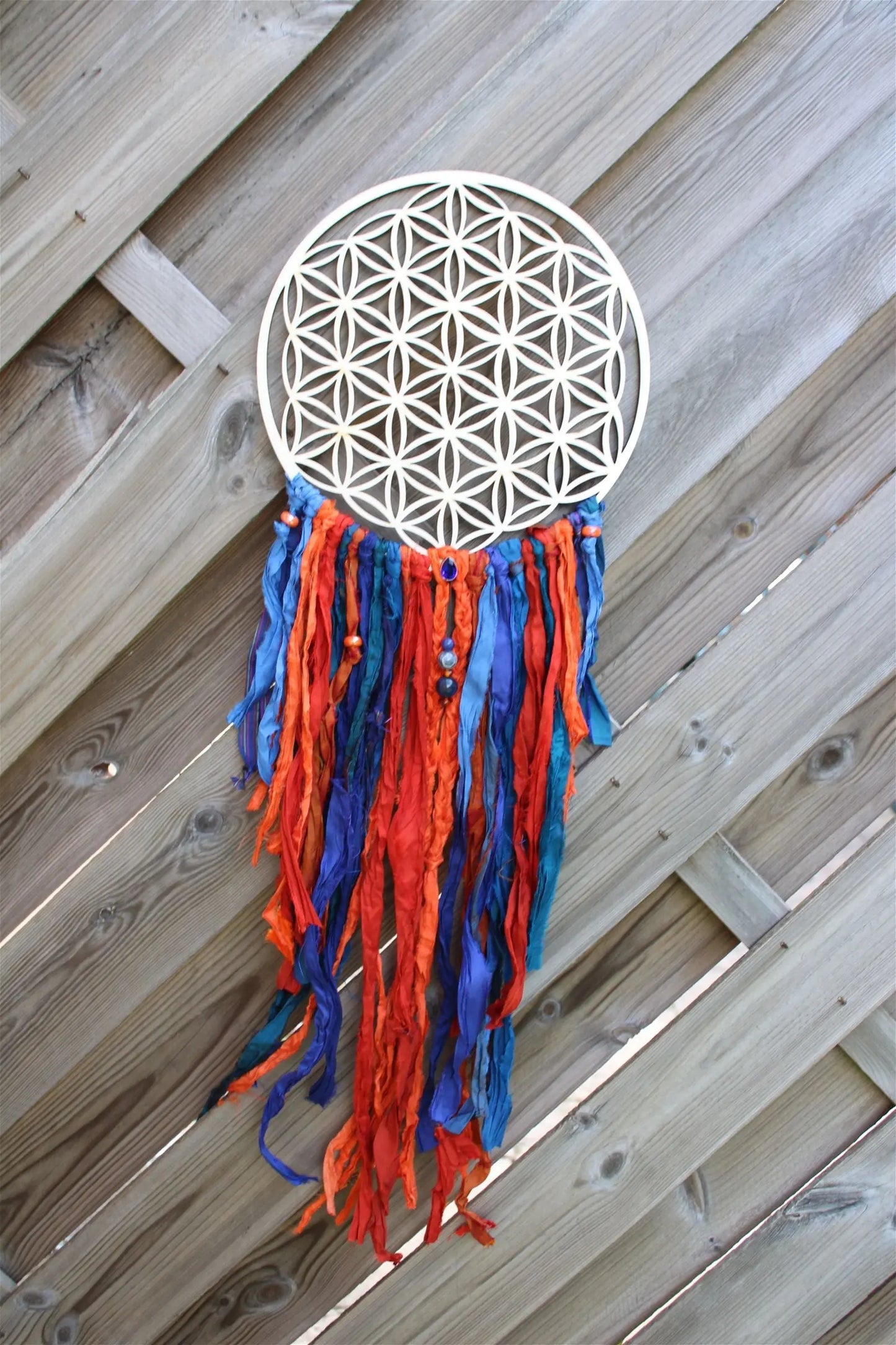 Décoration FLEUR DE VIE ET SOIE **boho chic gypsy** sodalite ambre - Aurore Lune