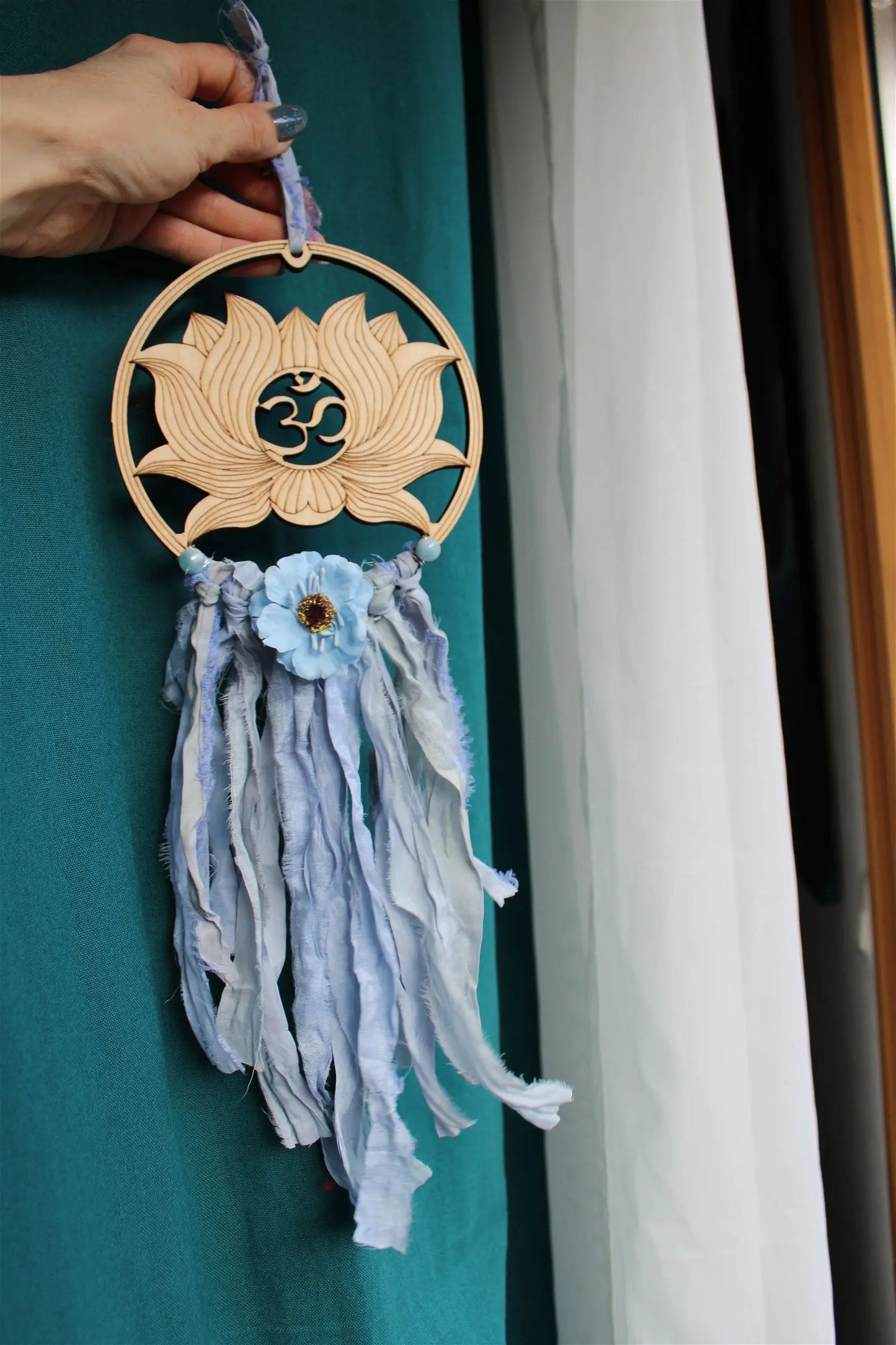 Décoration murale Lotus ohm et soie AIGUE MARINE - Aurore Lune