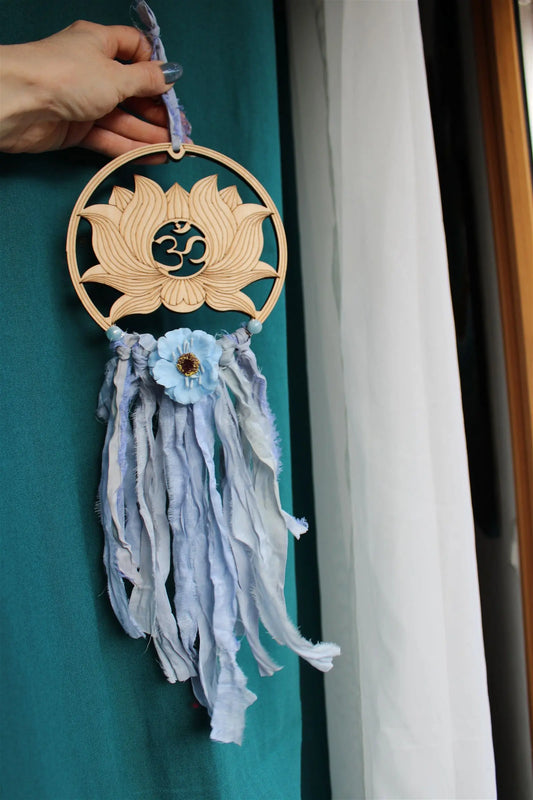 Décoration murale Lotus ohm et soie AIGUE MARINE - Aurore Lune