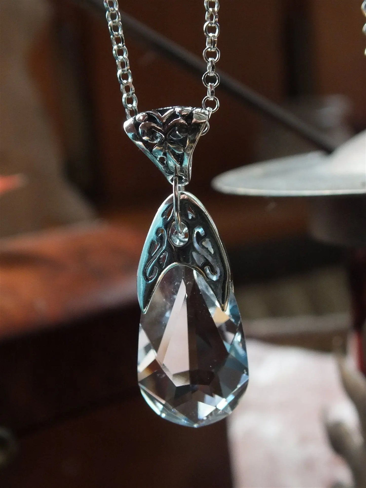 Décoré SWAROVSKI pendentif collier - Aurore Lune