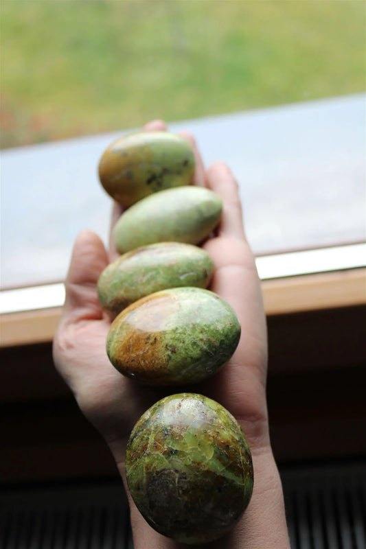 Galet opale verte - Aurore Lune