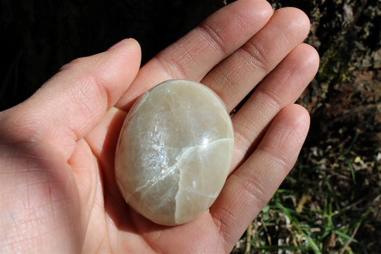 Galets feldspaths avec garniérite au choix menu déroulant - Aurore Lune