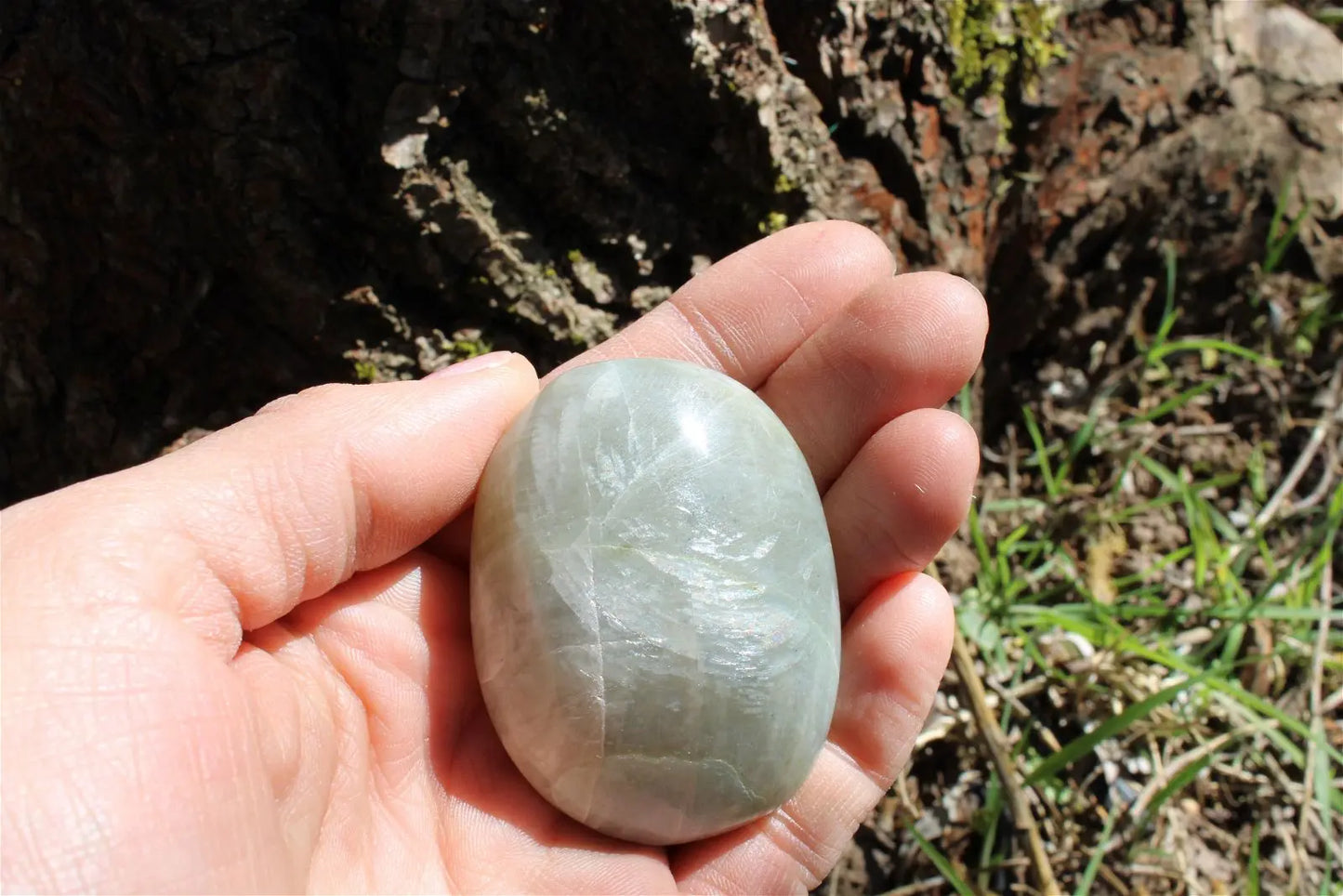 Galets feldspaths avec garniérite au choix menu déroulant - Aurore Lune