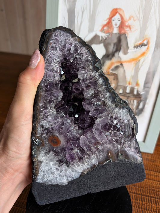 Géode améthyste 2.3 kg - Aurore Lune