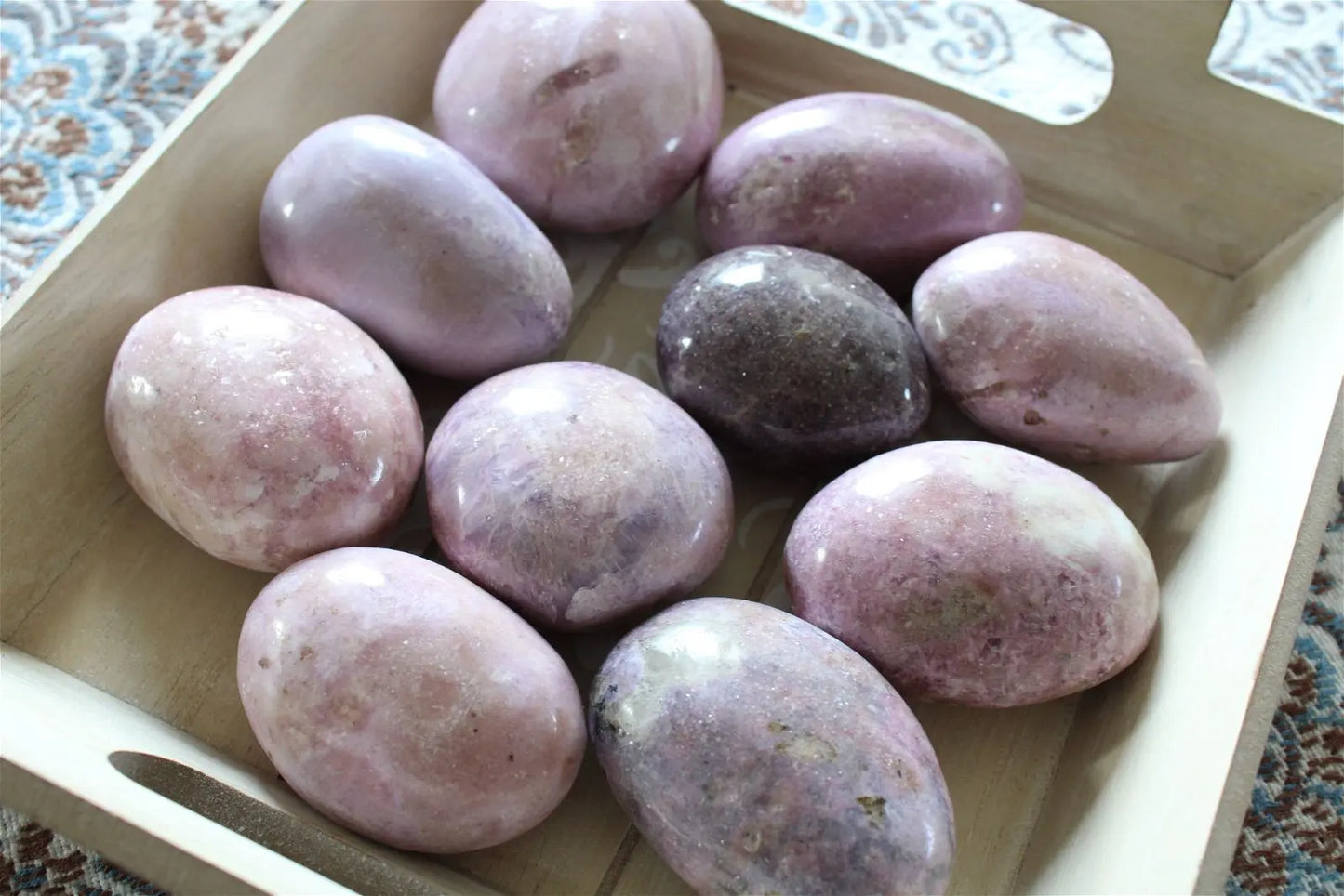 Grand galet de lépidolite tons roses AU CHOIX - Aurore Lune