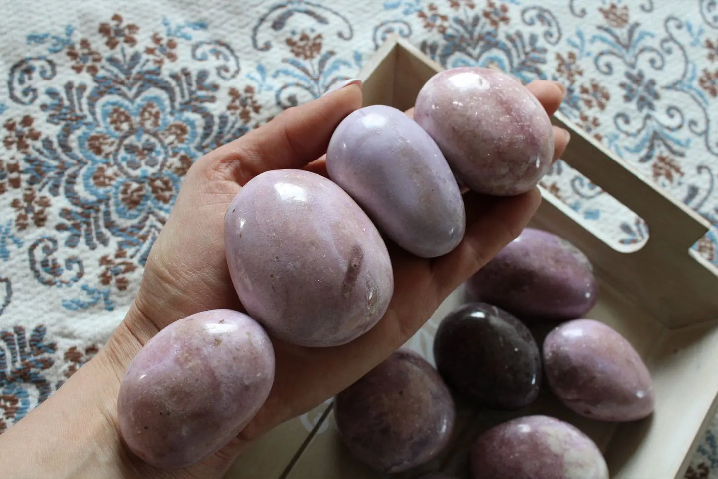 Grand galet de lépidolite tons roses AU CHOIX - Aurore Lune