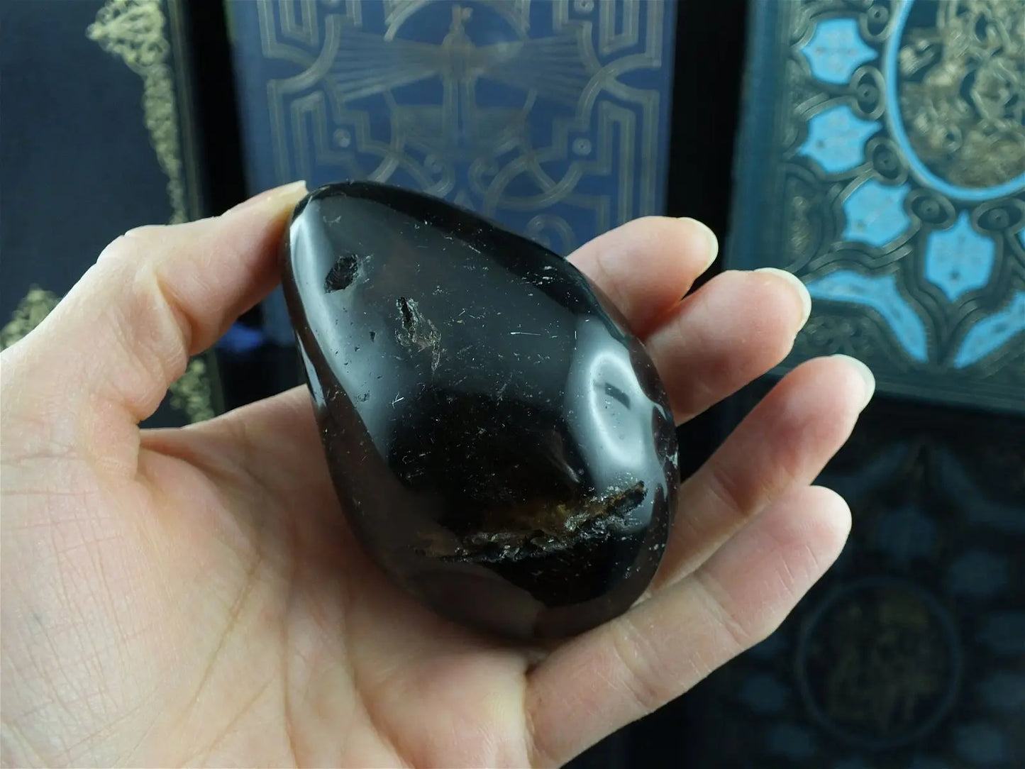 Gros Galet quartz fumé ou enfumé - Aurore Lune