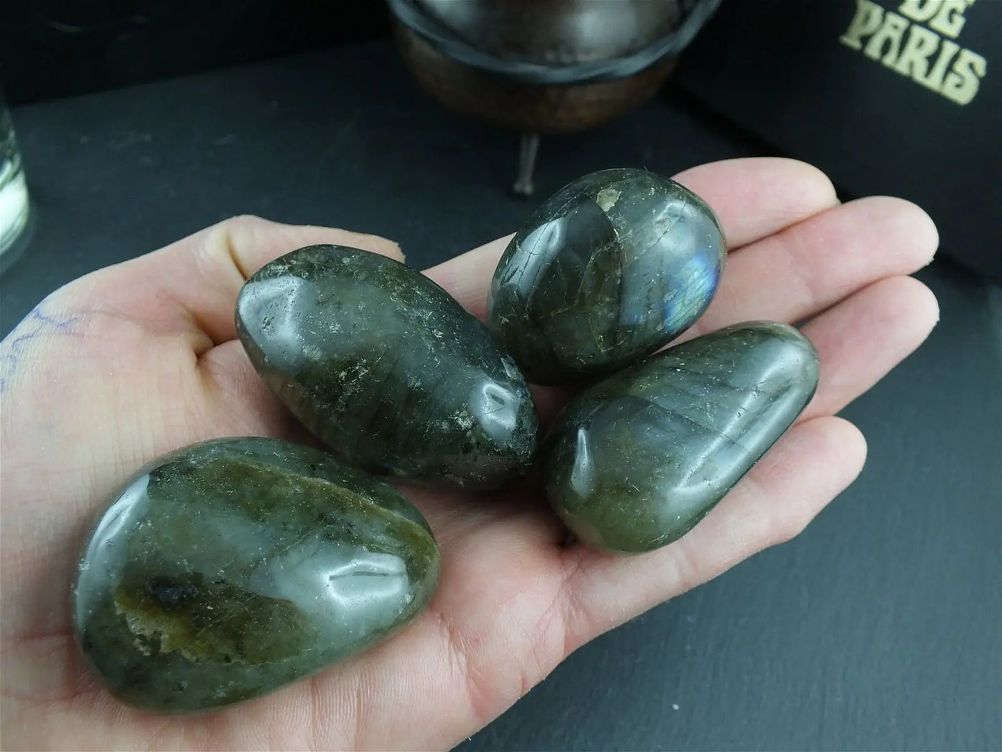 Gros galet de labradorite * PROTECTION DU FOYER * COLIS - Aurore Lune