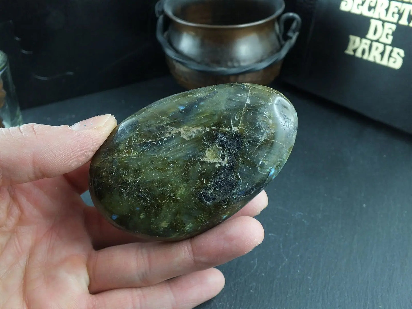 Gros galet de labradorite * PROTECTION DU FOYER * COLIS - Aurore Lune