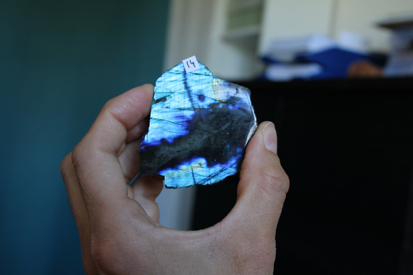 Morceau de labradorite mi-brute AU CHOIX menu déroulant - Aurore Lune