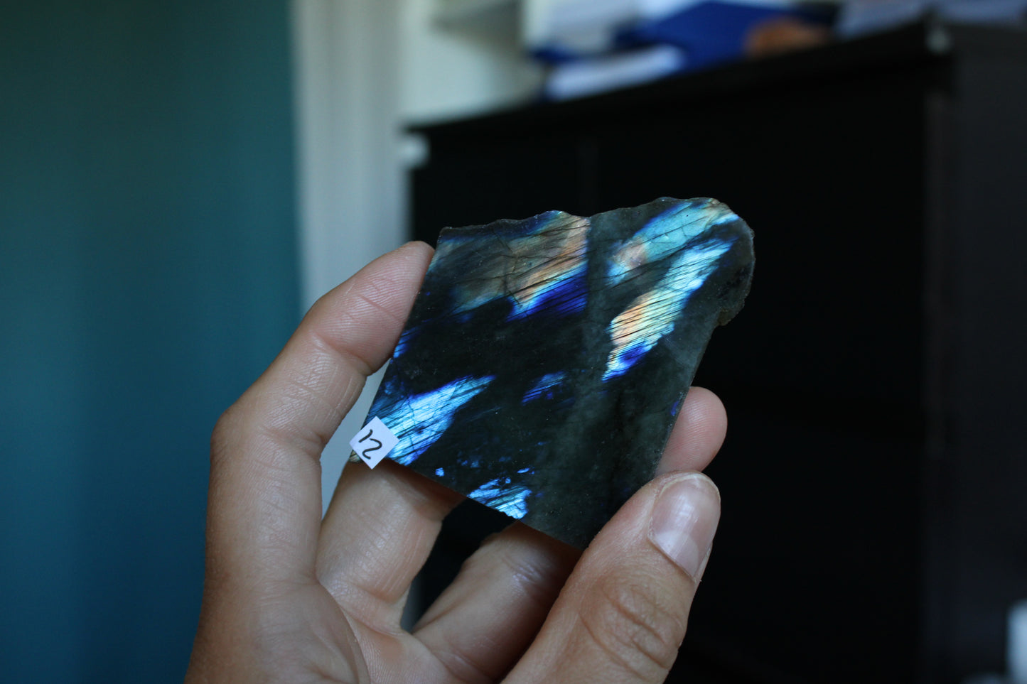 Morceau de labradorite mi-brute AU CHOIX menu déroulant - Aurore Lune