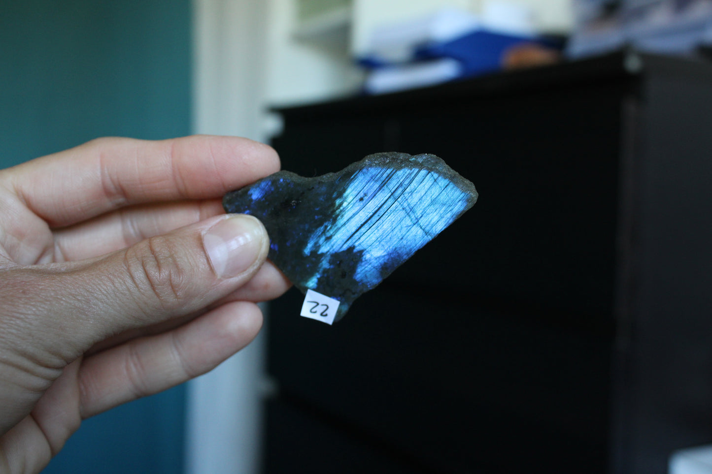 Morceau de labradorite mi-brute AU CHOIX menu déroulant - Aurore Lune