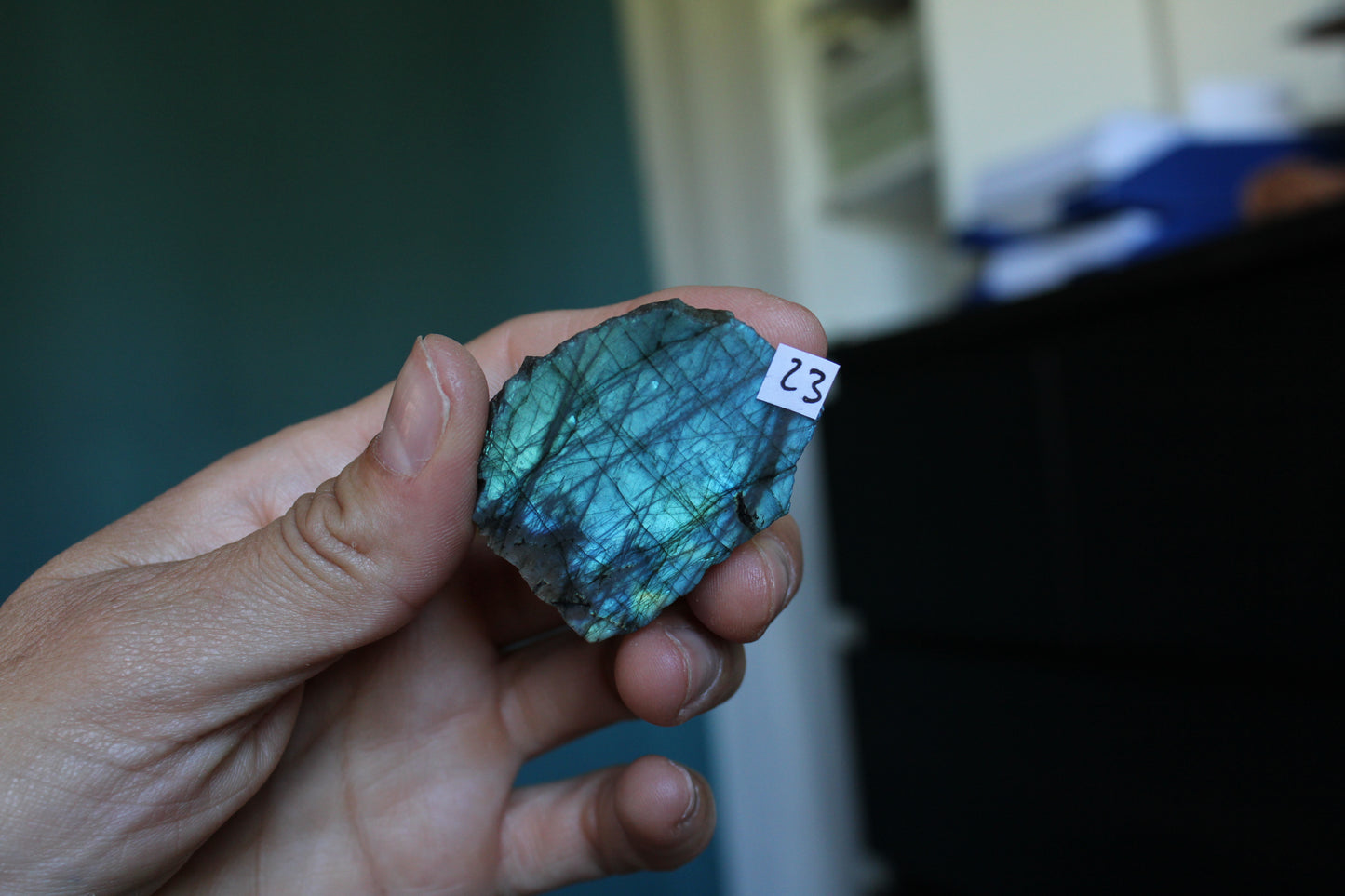 Morceau de labradorite mi-brute AU CHOIX menu déroulant - Aurore Lune