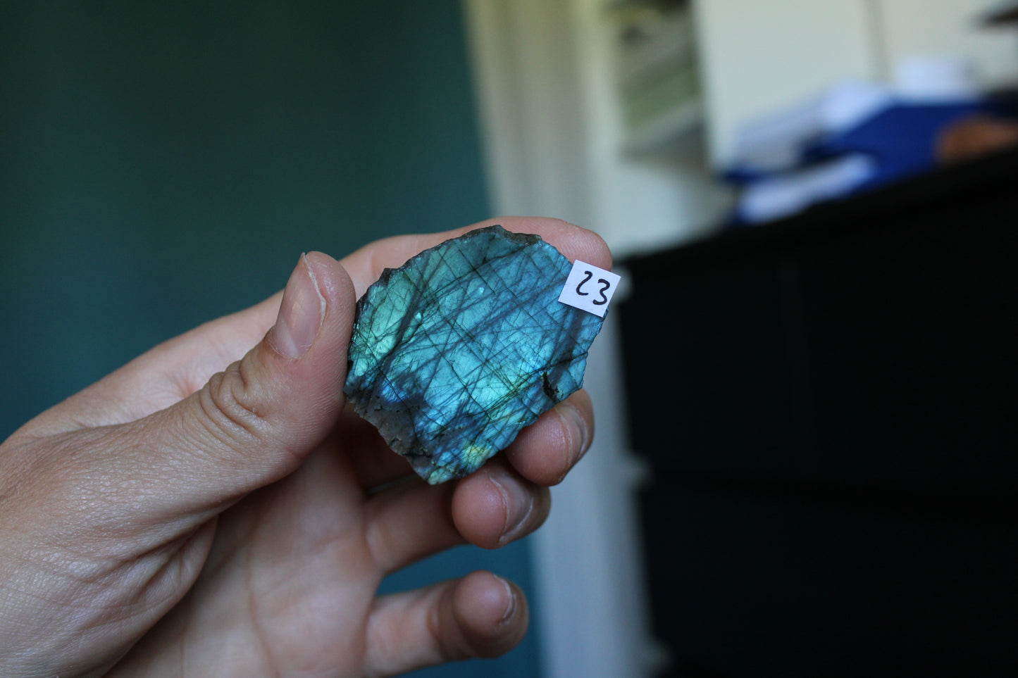 Morceau de labradorite mi-brute AU CHOIX menu déroulant - Aurore Lune