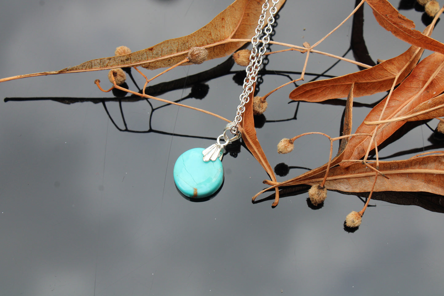 Collier turquoise RECONSTITUEE avec chaîne inox