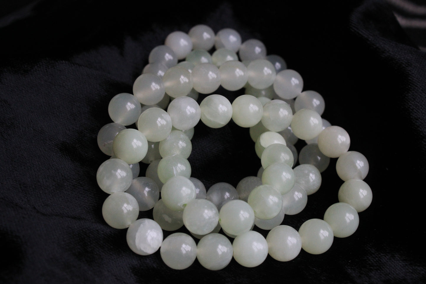 1 joli Bracelet de serpentine ou new jade perles 10mm