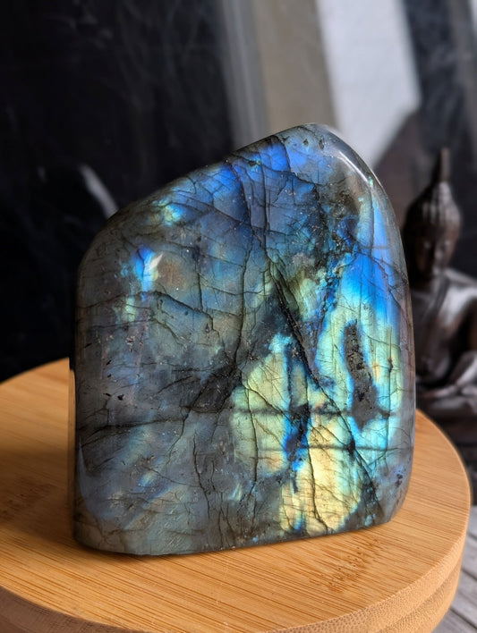 Labradorite à poser 0.565kg - Aurore Lune