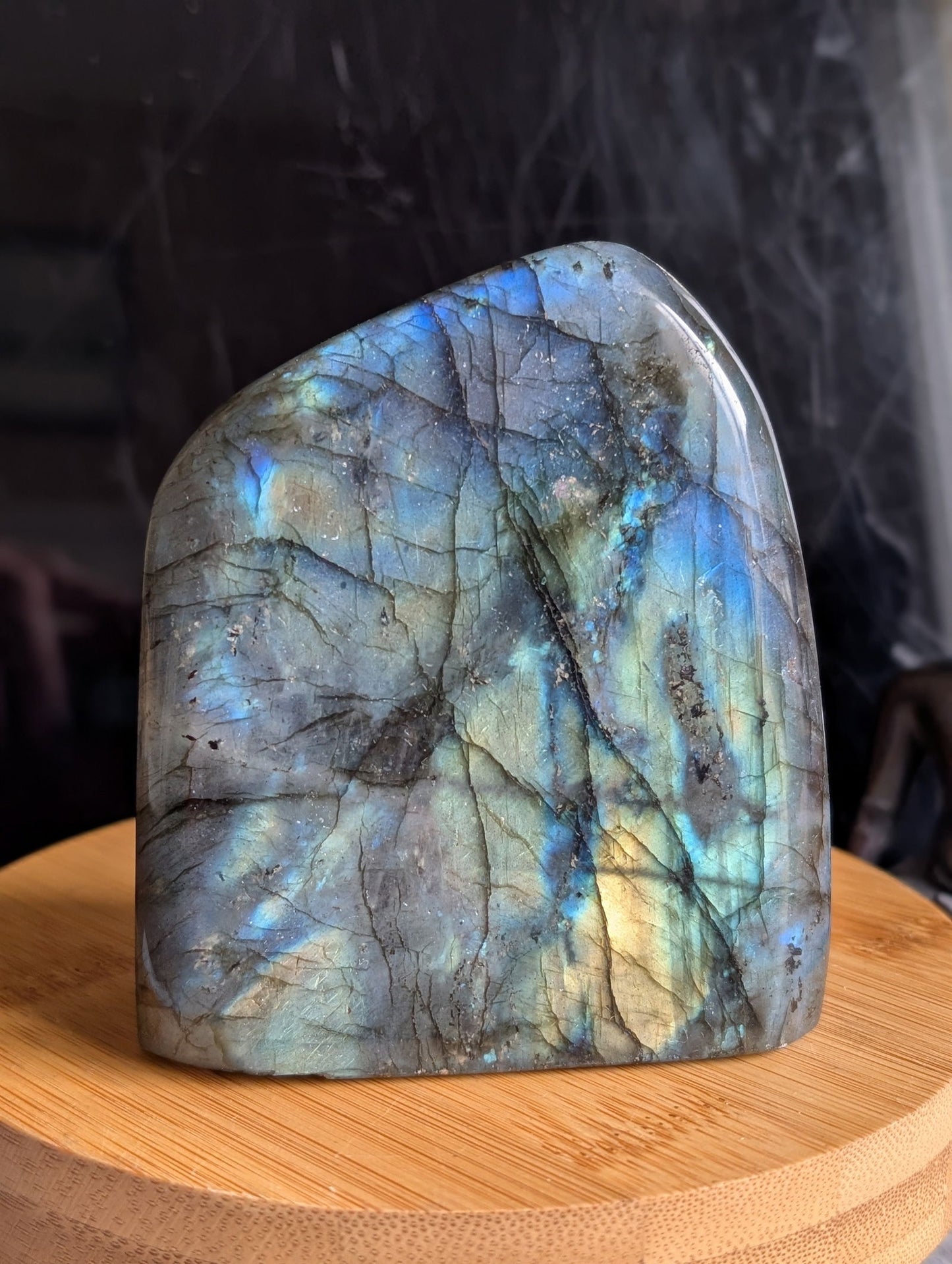 Labradorite à poser 0.565kg - Aurore Lune