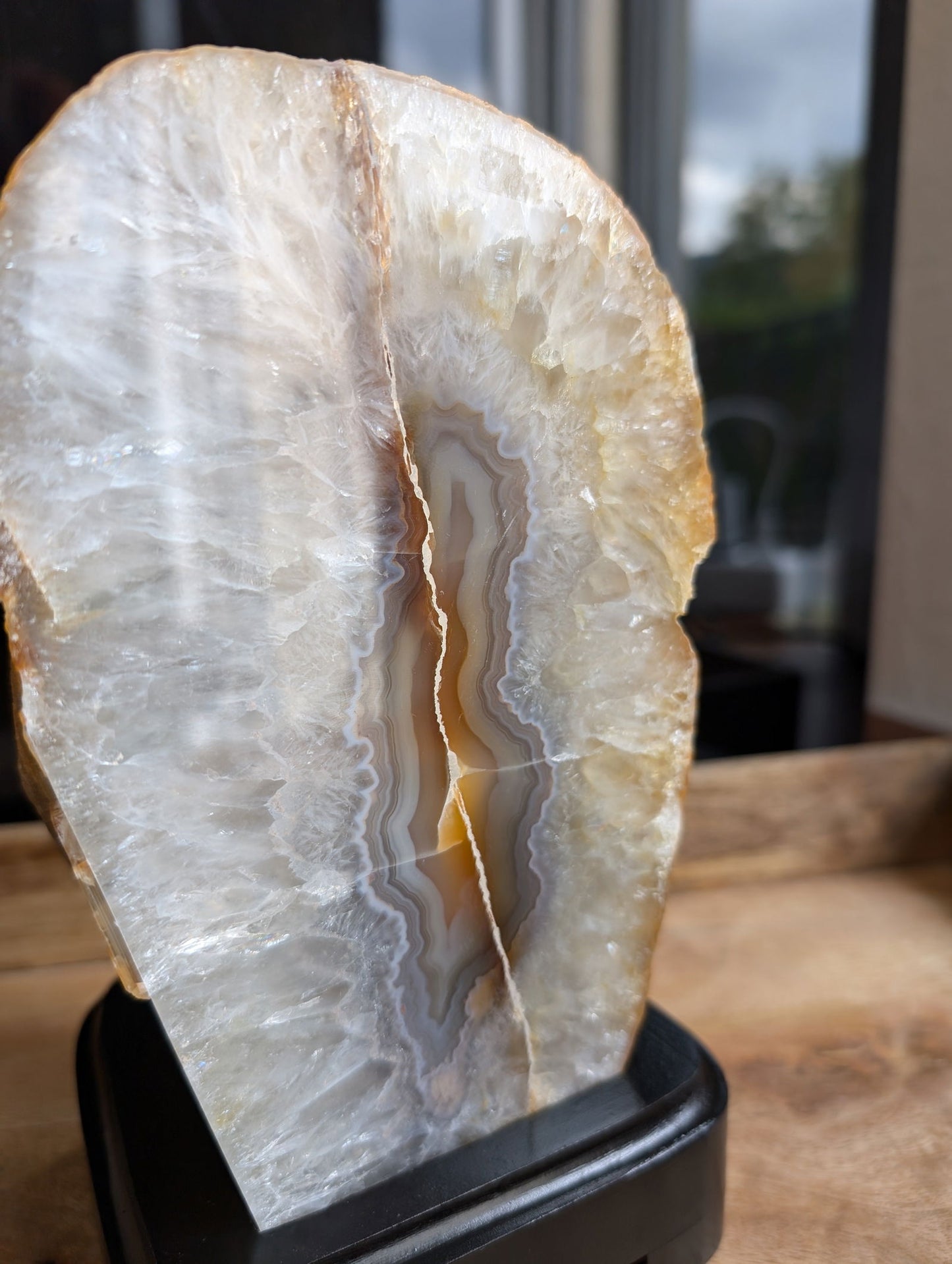 Lampe en agate avec câble et ampoule - Aurore Lune