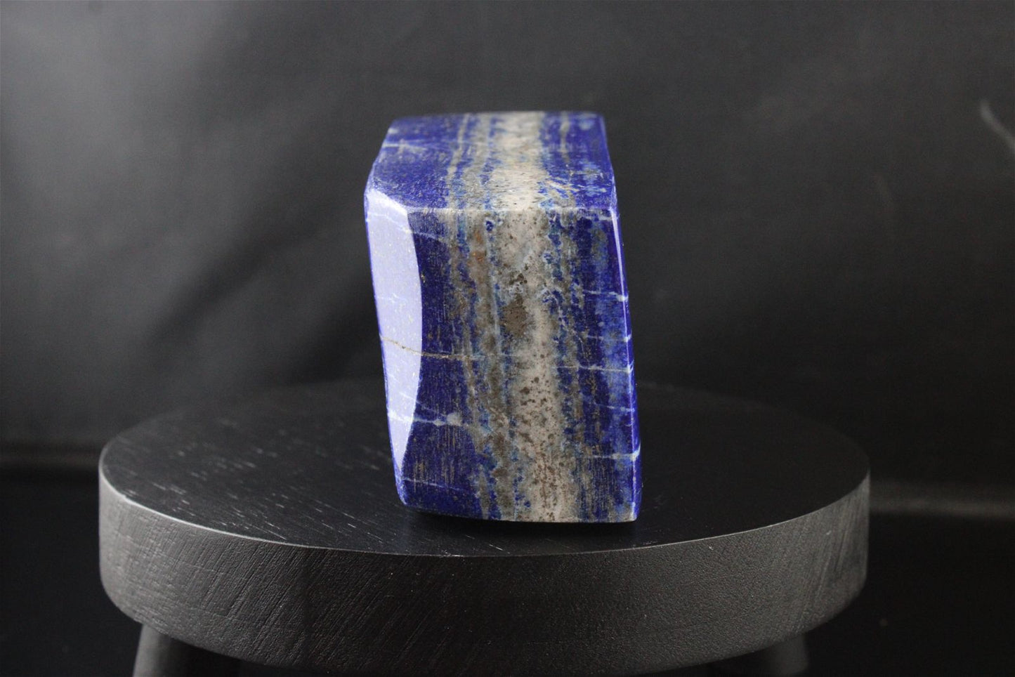 Lapis lazuli à poser 0.5 kg 9 cm - Aurore Lune