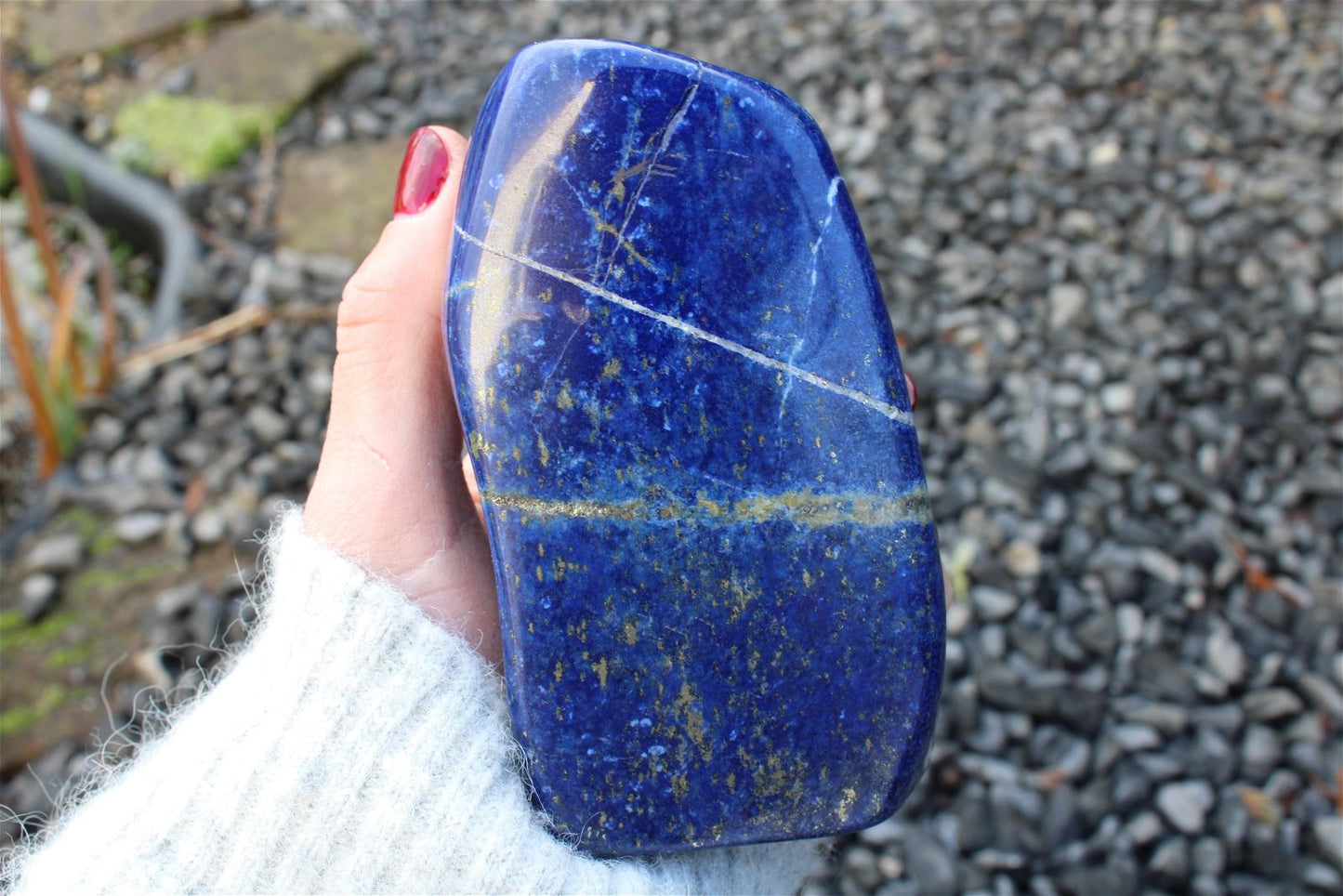 Lapis lazuli à poser 0.8 kg 11x6x6 cm - Aurore Lune