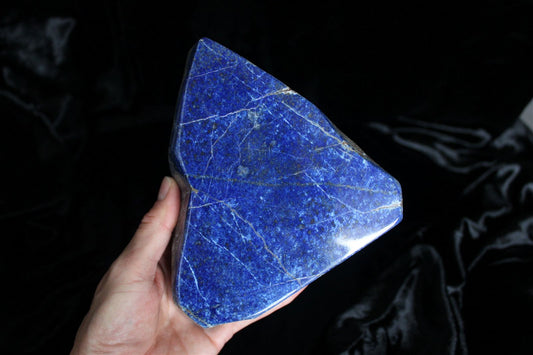 Lapis lazuli à poser 1.52 kg - Aurore Lune