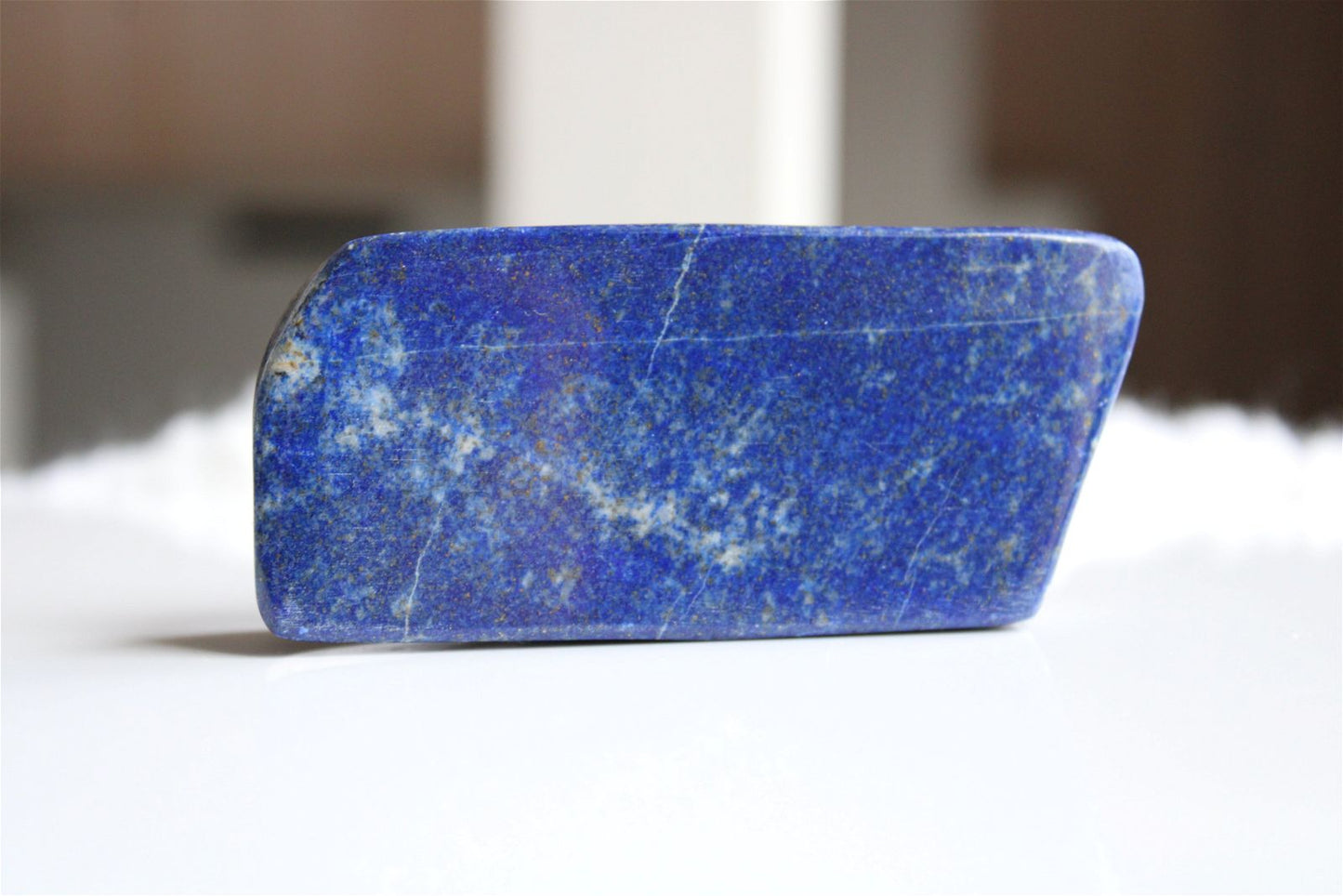 Lapis lazuli à poser 172 grammes 9 cm - Aurore Lune