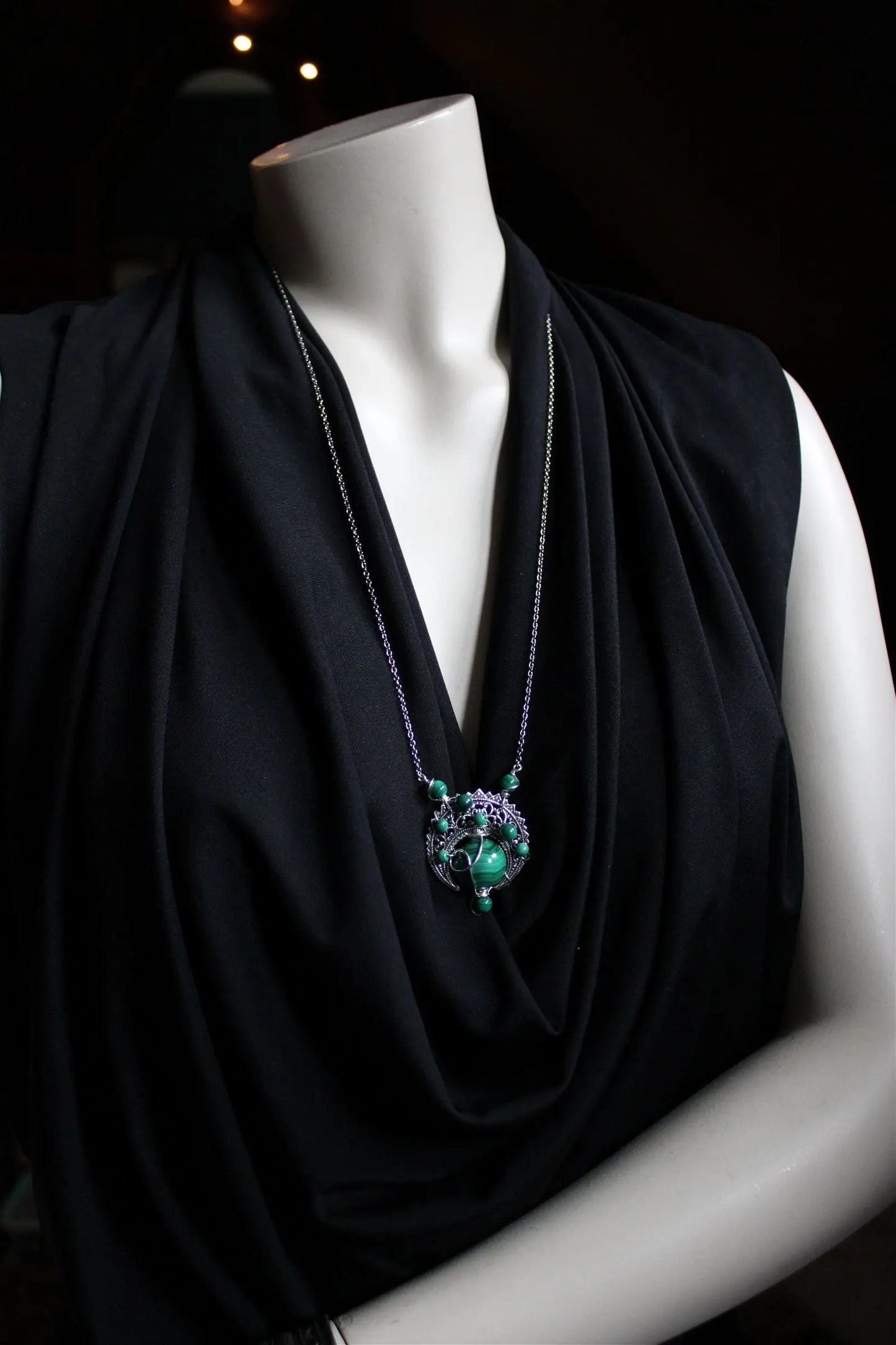 Long collier sautoir malachite et lune - Aurore Lune